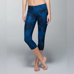 Lululemon Wunder Under Crop Leggings Blue Floral Size 4